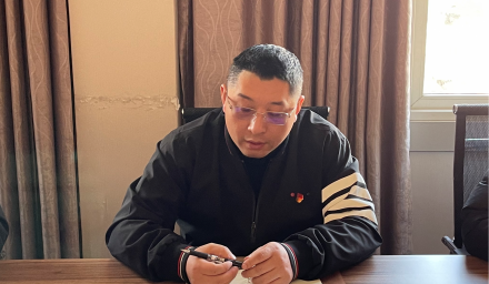提高黨性修養、爭做合格黨員
